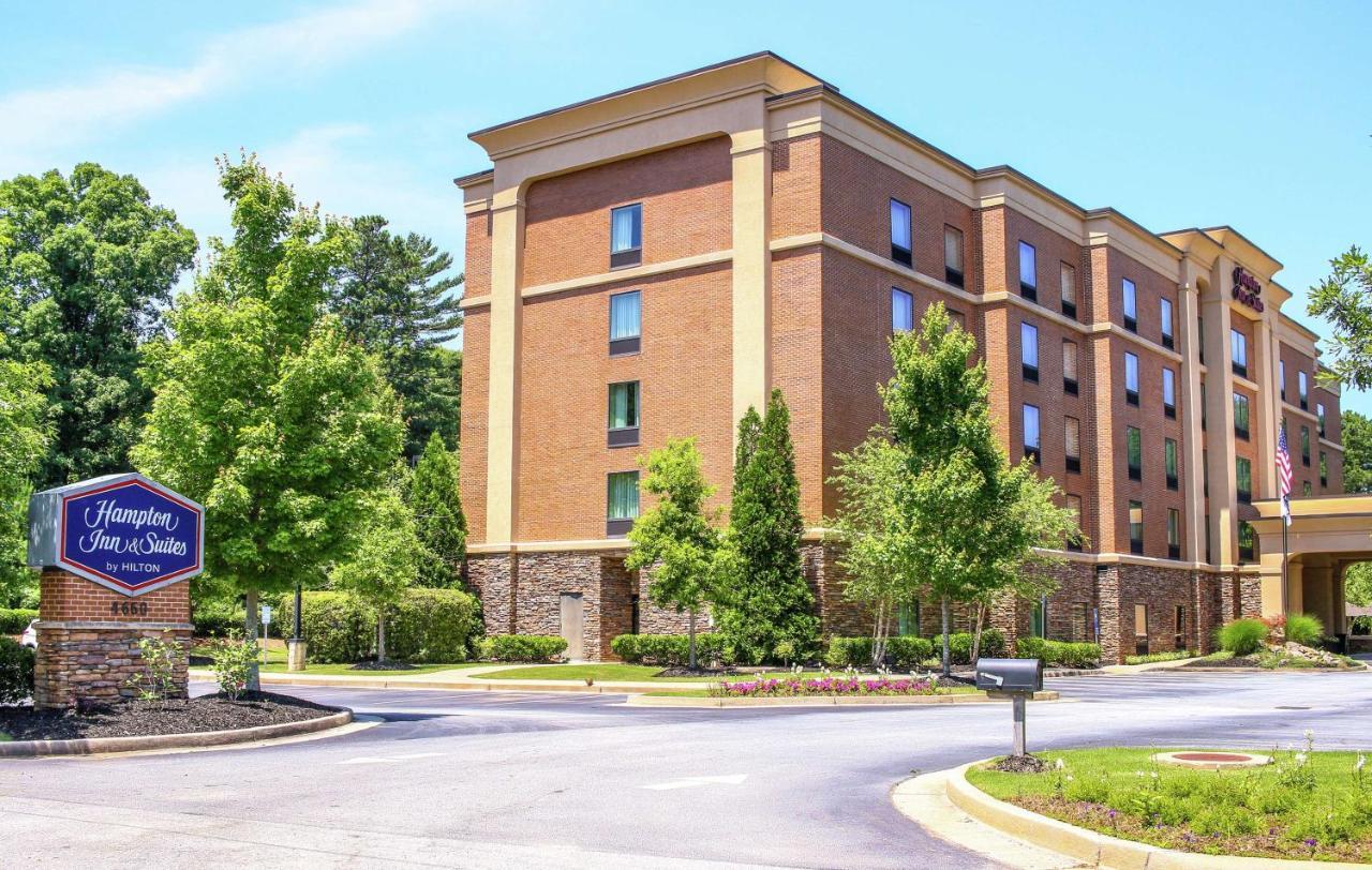 Hampton Inn & Suites Flowery Branch Exterior photo