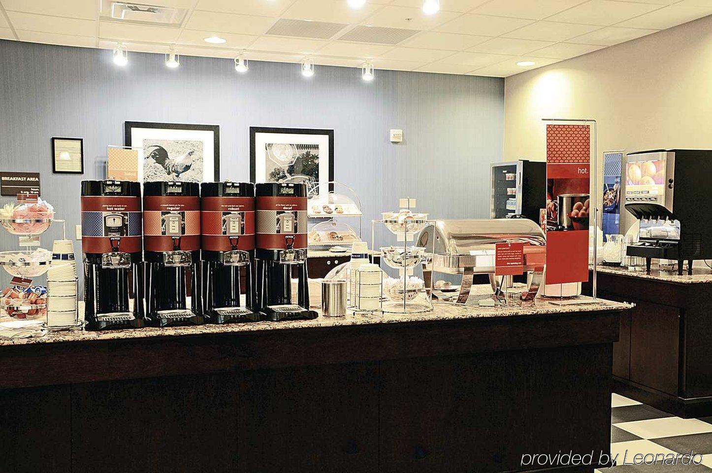 Hampton Inn & Suites Flowery Branch Restaurant photo